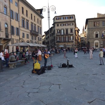 Basilica di Santa Croce - Another view of the piazza - Museums Near Me - Florence, FI