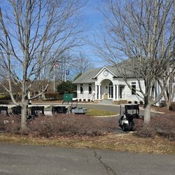 Stonewall Golf Club - Clubhouse and starter area