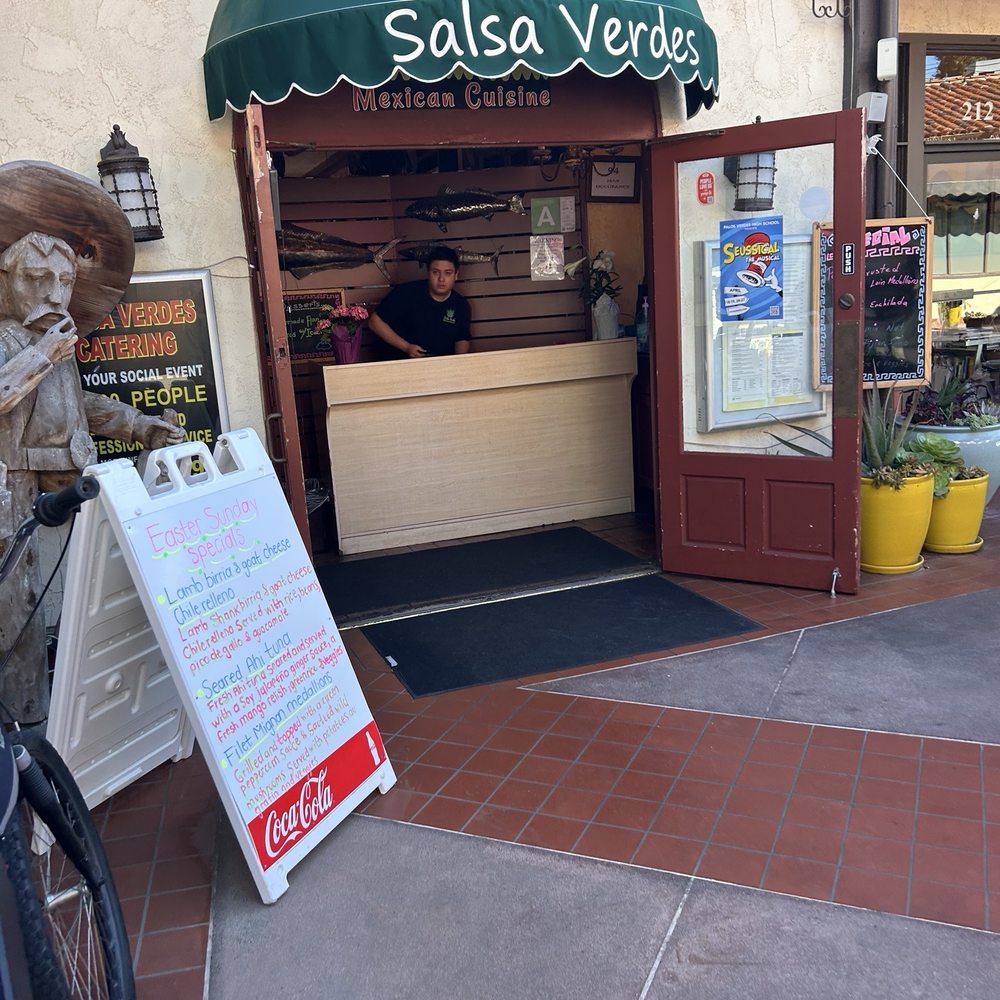 Salsa Verdes - Mexican Near Me - Palos Verdes Estates, California Salsa Verdes - Mexican Near Me - Palos Verdes Estates, California
