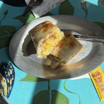 Cafe Canyon - Burrito with Chile - Coffee & Tea Near Me - Santa Fe, New Mexico