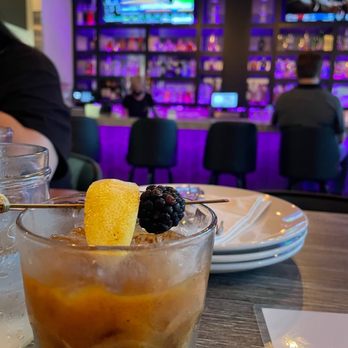 Craftz Lounge - Citrus park cocktail - Cocktail Bars Near Me - Riverside, California