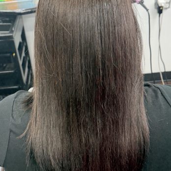 Stage Hair Salon - How my hair looked back in June before cutting 4 inches. No work was done in btw then and now (at my actual hair salon) - Hair Salons Near Me - Bronx, New York Stage Hair Salon - How my hair looked back in June before cutting 4 inches. No work was done in btw then and now (at my actual hair salon) - Hair Salons Near Me - Bronx, New York