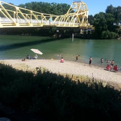 Steamboat Beach - Real nice place. Stop by with my daughter and granddaughter so they could go swimming. Good family atmosphere.
