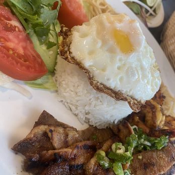 ANISE Viet Cuisine - Deluxe Rice dish with Grilled Pork - Vietnamese Near Me - Delran, New Jersey ANISE Viet Cuisine - Deluxe Rice dish with Grilled Pork - Vietnamese Near Me - Delran, New Jersey