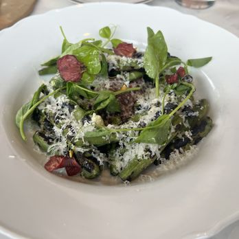 Lilia Comedor - Fava bean tatemado and strawberry sofrito and pine nuts and some type of Swiss cheese. The server said that this was only week of the year t - French Near Me - Portland, Oregon