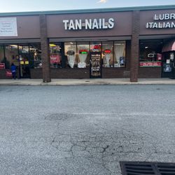Tan & Nail - Outside