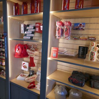 Portillo's Scottsdale - Merch - Hot Dogs Near Me - Scottsdale, Arizona