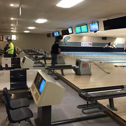 Country Club Lanes