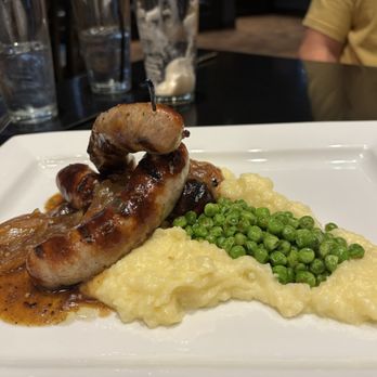 Oh London - Bangers and Mash - Pubs Near Me - Creve Coeur, Missouri