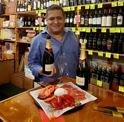 Happy Wine Calle Ocho by null