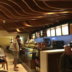 Starbucks - Interior da loja Starbucks na Visconde de Pirajá