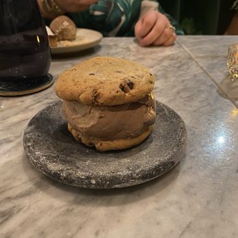 Podmore - Ice cream sandwich - Cocktail Bars Near Me - Honolulu, Hawaii Podmore - Ice cream sandwich - Cocktail Bars Near Me - Honolulu, Hawaii