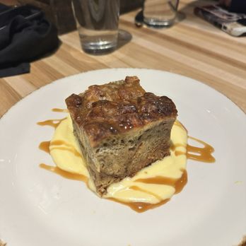 Jackalope's Bar and Grill - Bread pudding - American Near Me - Fish Camp, California Jackalope's Bar and Grill - Bread pudding - American Near Me - Fish Camp, California