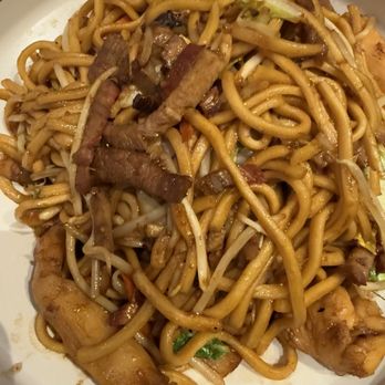 Café Central - Chow mein - American Near Me - Reno, Nevada