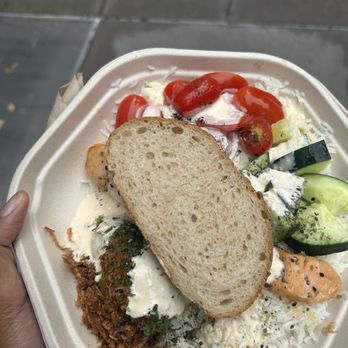 sweetgreen - Healthy Salads, Wraps, and Bowls - Salad Near Me - Detroit, Michigan sweetgreen - Healthy Salads, Wraps, and Bowls - Salad Near Me - Detroit, Michigan
