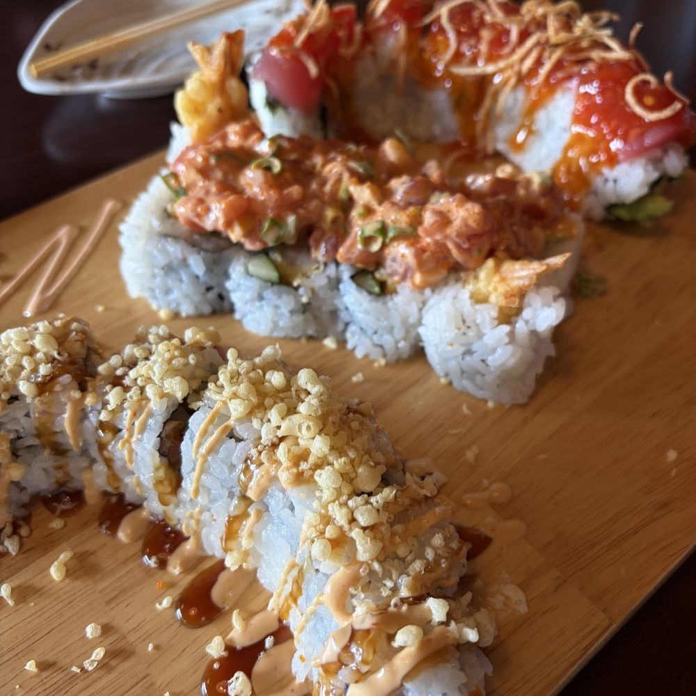 Ginza Sushi - Aloha Roll (front), Ginza Special (middle), Avenger Roll (back) - Sushi Bars Near Me - Honolulu, Hawaii Ginza Sushi - Aloha Roll (front), Ginza Special (middle), Avenger Roll (back) - Sushi Bars Near Me - Honolulu, Hawaii