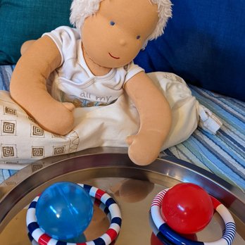 Baby Parent Steps - Grasping activities for 4 months old babies with the help of our little assistant Lisa:-) - Parenting Classes Near Me Baby Parent Steps - Grasping activities for 4 months old babies with the help of our little assistant Lisa:-) - Parenting Classes Near Me