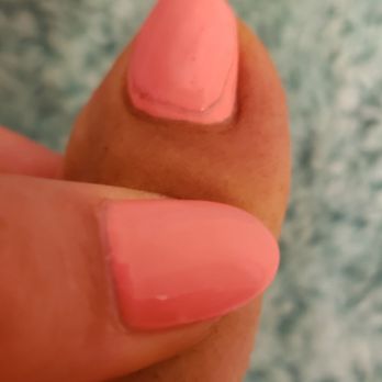 Queens Nails - My toe look at the polish.  Not worth 60$ - Nail Salons Near Me - Kissimmee, Florida