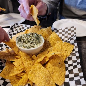 Oaklyn Manor Bar & Grill - Spinach dip with nachos - Bars Near Me - Oaklyn, New Jersey