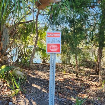Three Sisters Springs - Don't go off the path or you might be sorry;) - Tours Near Me - Crystal River, Florida Three Sisters Springs - Don't go off the path or you might be sorry;) - Tours Near Me - Crystal River, Florida