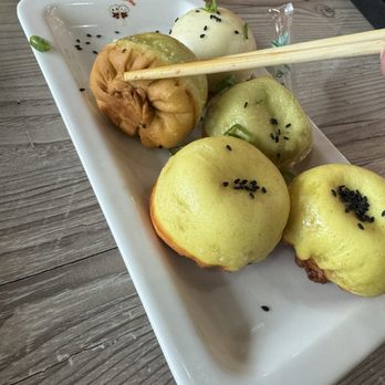 Bun World - 2nd batch with cooked center. First batch did not have the golden brown bottom - Chinese Near Me - Anaheim, California