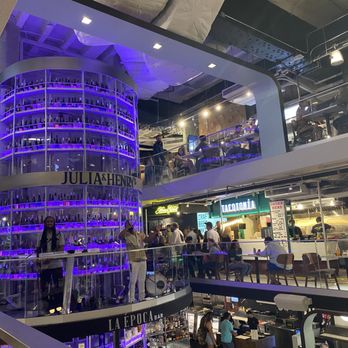 Julia & Henry's - Food Court Near Me - Miami, Florida