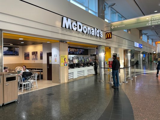 Ted Stevens Anchorage International Airport by null