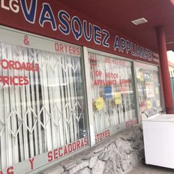 Vasquez Appliances - Front of the store