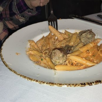 Molo - Penne Alla Vodka ~~ Stepmom: "I like it." - Italian Near Me - Newport Beach, California