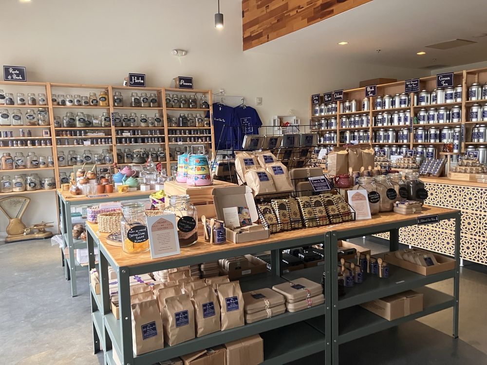 Suraj Spices & Teas Logo