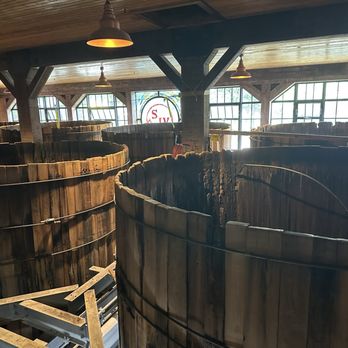 Maker's Mark Distillery - Tours Near Me - Loretto, Kentucky