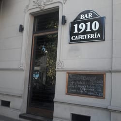 Bar 1910