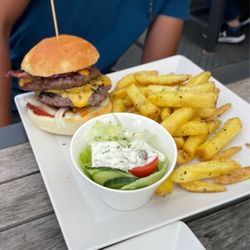 McArthur - Bacon cheeseburger