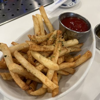 Blu Oyster - Fries, of course! - Seafood Near Me - Johns Island, South Carolina Blu Oyster - Fries, of course! - Seafood Near Me - Johns Island, South Carolina