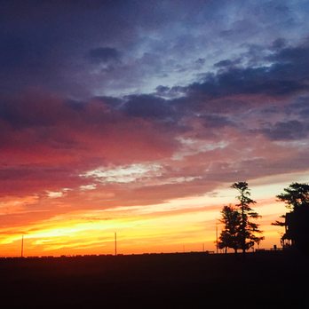 MVP Luxury Transport - Martha's Vineyard Sunset - Limos Near Me MVP Luxury Transport - Martha's Vineyard Sunset - Limos Near Me