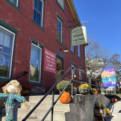 Stitch In Time Antique and Gift Mall