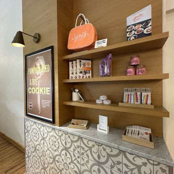 Jeni's Splendid Ice Creams - Ice Cream & Frozen Yogurt Near Me - Saint Louis, Missouri Jeni's Splendid Ice Creams - Ice Cream & Frozen Yogurt Near Me - Saint Louis, Missouri