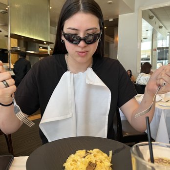 Mi Piace - lgbtq enjoying Fettuccine Alfredo Tartufo - Italian Near Me - Pasadena, California Mi Piace - lgbtq enjoying Fettuccine Alfredo Tartufo - Italian Near Me - Pasadena, California