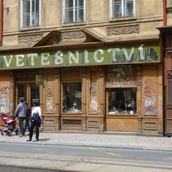Vetešnictví Újezd