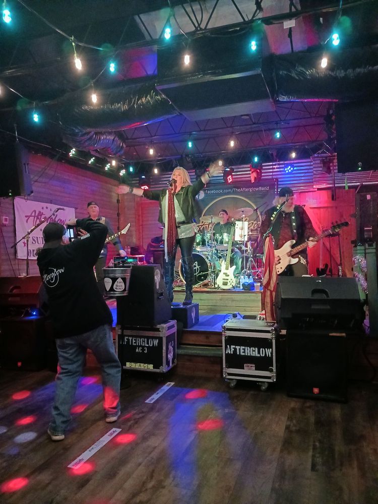 Garage Bar Image