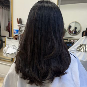 Falali Hair Salon - Face framing long layers - Hair Salons Near Me - Seattle, Washington