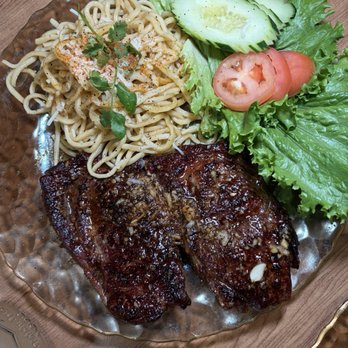 Me’s Kitchen - Vietnamese Near Me - Sacramento, California