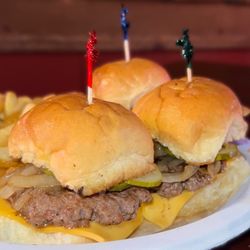 Jefferson Street Pub - Little Pub Burgers with French Fries