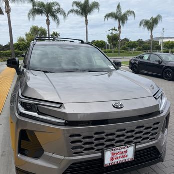 AutoNation Toyota Irvine - Car Dealers Near Me - Irvine, California AutoNation Toyota Irvine - Car Dealers Near Me - Irvine, California