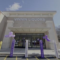 Vinnin Liquors