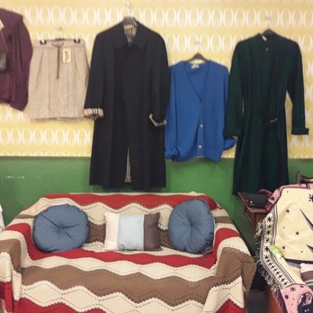 Humana - Used, Vintage & Consignment Near Me - Barcelona, B Humana - Used, Vintage & Consignment Near Me - Barcelona, B