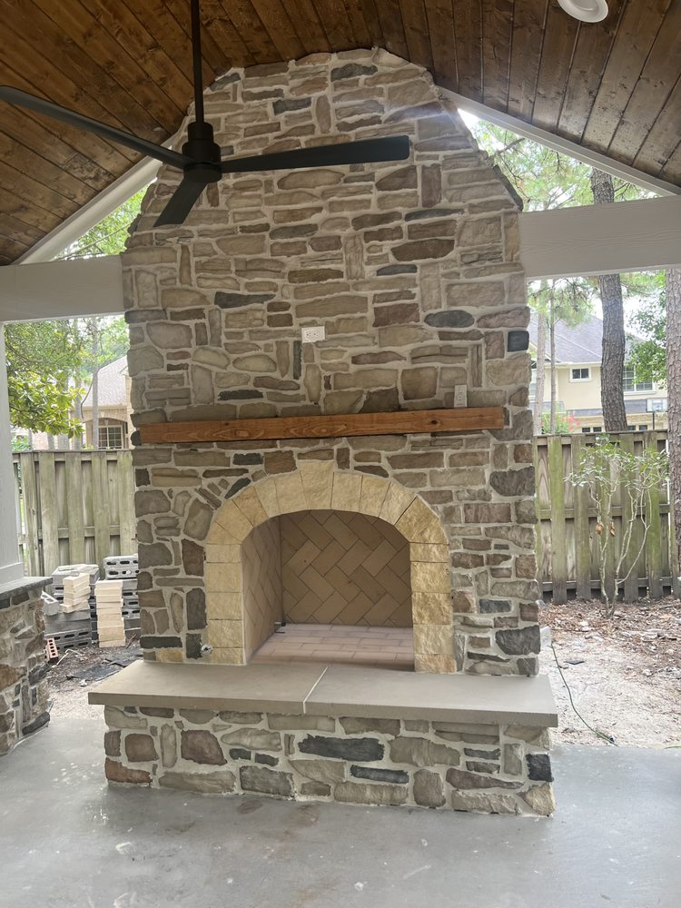 Slide of M&R Patio’s