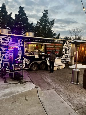 La Tingeria Alexandria by null