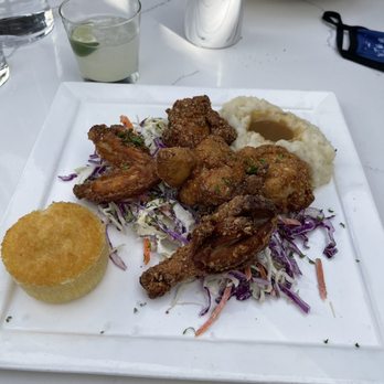 El Dorado Kitchen - Fried chicken and yummy churros - New American Near Me - Sonoma, California