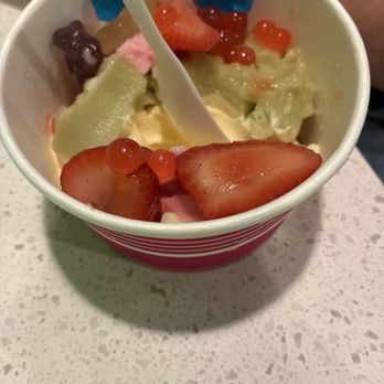 White Cap Frozen Yogurt - Yummy food - Ice Cream & Frozen Yogurt Near Me - Burien, Washington White Cap Frozen Yogurt - Yummy food - Ice Cream & Frozen Yogurt Near Me - Burien, Washington